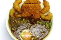 PA内ココイチ名物　ロースカツと海老フライのKabuto カレー丼