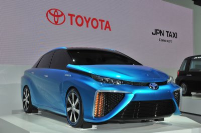 トヨタの燃料電池車は2015年に市販予定（モーターショーより）