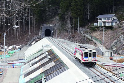 三陸鉄道全面開通（4月6日）