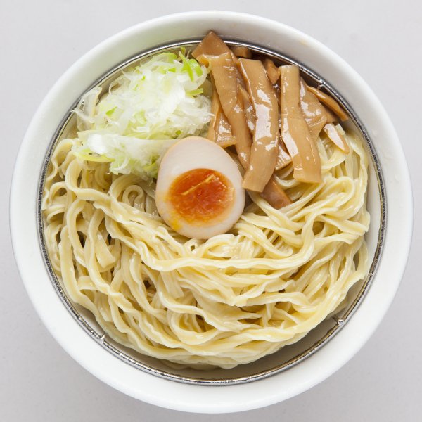 三代目 宮田麺児　賢者の麺　880円