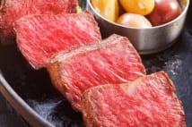 コスパ抜群　9種類から選べる「ニクバル」の極上山形牛赤身肉