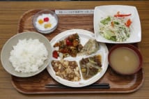 日本体育大学の学食　600円で麻婆や餃子の本格中華が食べ放題