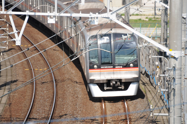 東西線と直通運転する東葉高速鉄道