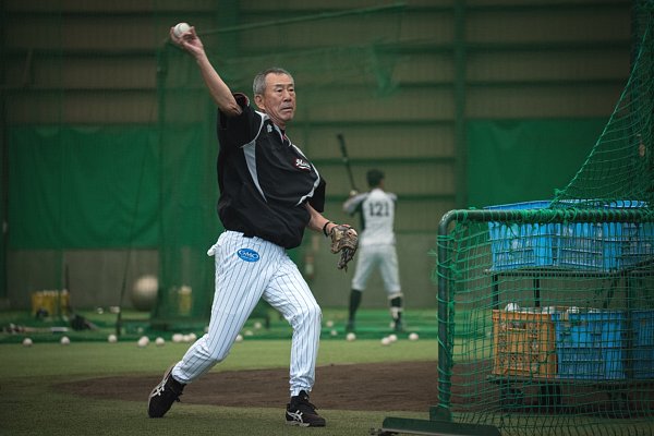 球界最年長・70歳のロッテ打撃投手の生き様｜NEWSポストセブン