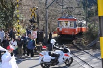 箱根湯本駅は駅伝に備えて5倍増員体制で臨む