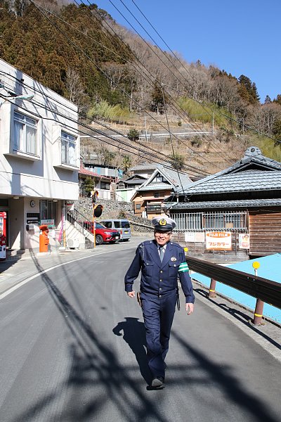 青梅署・日原駐在所の前田清志警部補