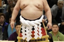 稀勢の里　ガチンコ力士の標的となった自覚から土俵内容充実