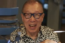 DJ界の伝説・小林克也、76歳「生放送はとっても体にいい」