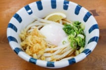 丸亀製麺とはなまるうどんを比較　どっちのメニューがお得？