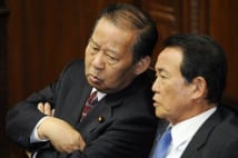 麻生太郎氏　安倍首相に“火事場泥棒解散”を強く進言