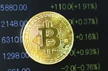 仮想通貨に中国リスク高まる　中国金融当局は海外取引にも規制の動き