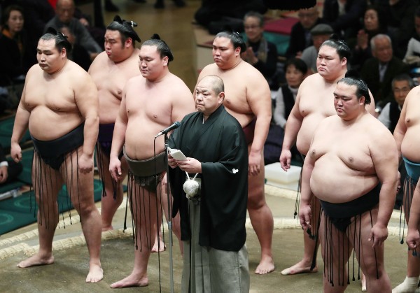 次の理事長は誰になるのか（時事通信フォト）