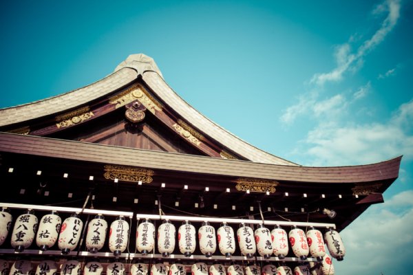 八坂神社参拝の前にあの野菜を食べるのはNG（写真／アフロ）