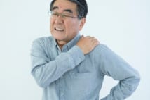 左肩ばかり凝る人は心筋梗塞や狭心症の疑いも