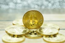 マネー専門家の仮想通貨売買、3種のコインに積立＆分散投資も