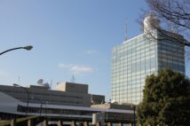 NHKの独占にNO！「公共放送2局」にすれば受信料は安くなる