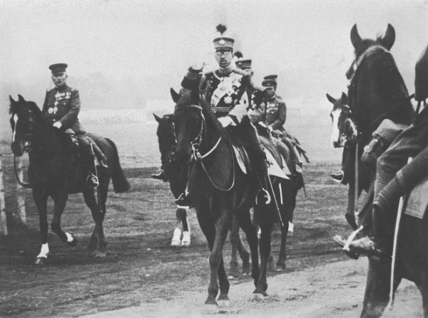 割引も実施中 御野立所の観兵式集合写真 昭和天皇 軍人 戦時 額入り