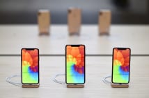 苦境のアップル　iPhone販売不振が関連企業にも波及