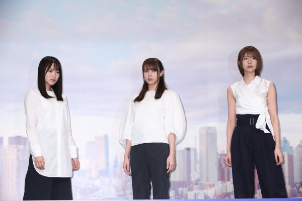 欅坂46小林由依 菅井友香 土生瑞穂が見せたcm内衣装 Newsポストセブン