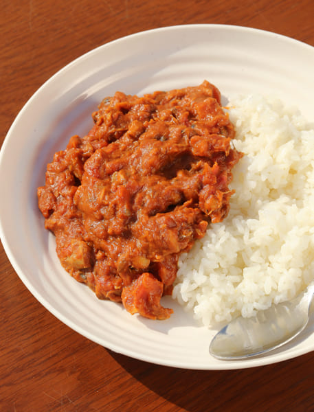 魚缶のトマトカレー