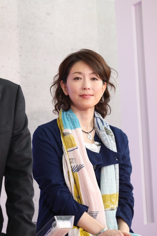 【写真】『科捜研の女』沢口靖子の前で女芸人がものまねを ...