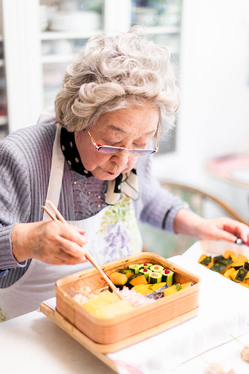 ばぁばこと、94才の現役料理研究家・鈴木登紀子さん