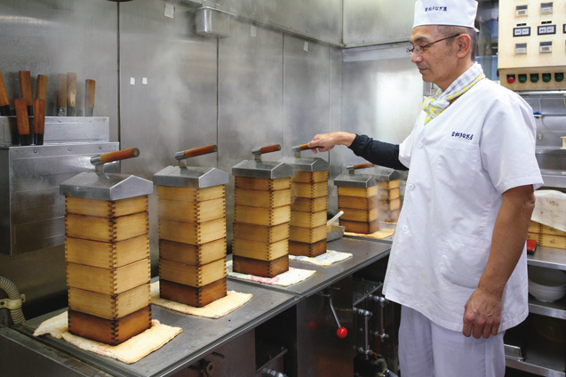 10分ほどで蒸し上がるので、料理の提供は早い