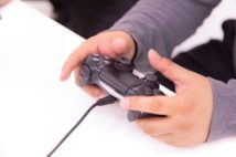 ゲーム実況に挑戦するもすぐ挫折…　30代会社員が痛感した「成功者との違い」