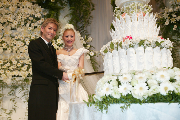 披露宴は11月22日の「いい夫婦の日」に行われた
