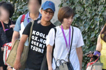 休養中の名倉潤　満里奈と子供の運動会に出席、元気そうな姿