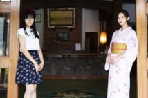 南沙羽、色気たっぷりな和装＆メガネ女子姿