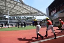 騎手との相性は重要（阪神競馬場のパドック）