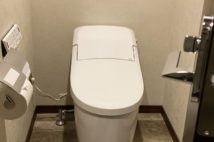 「流し忘れは確実に増えた」証言も　コロナ時代のトイレ事情に苦慮する人たち