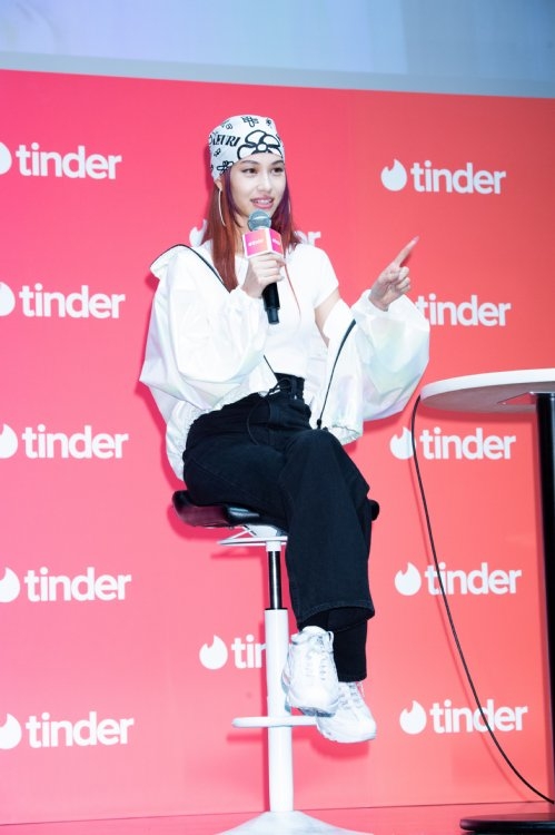 水原希子 Tinder会見に登場 マッチングアプリ使用を告白 Newsポストセブン