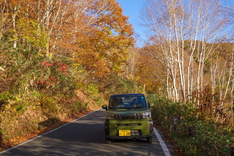 山道を経ての燃費も十分に満足のいく数値だった（ダイハツ・タフト）