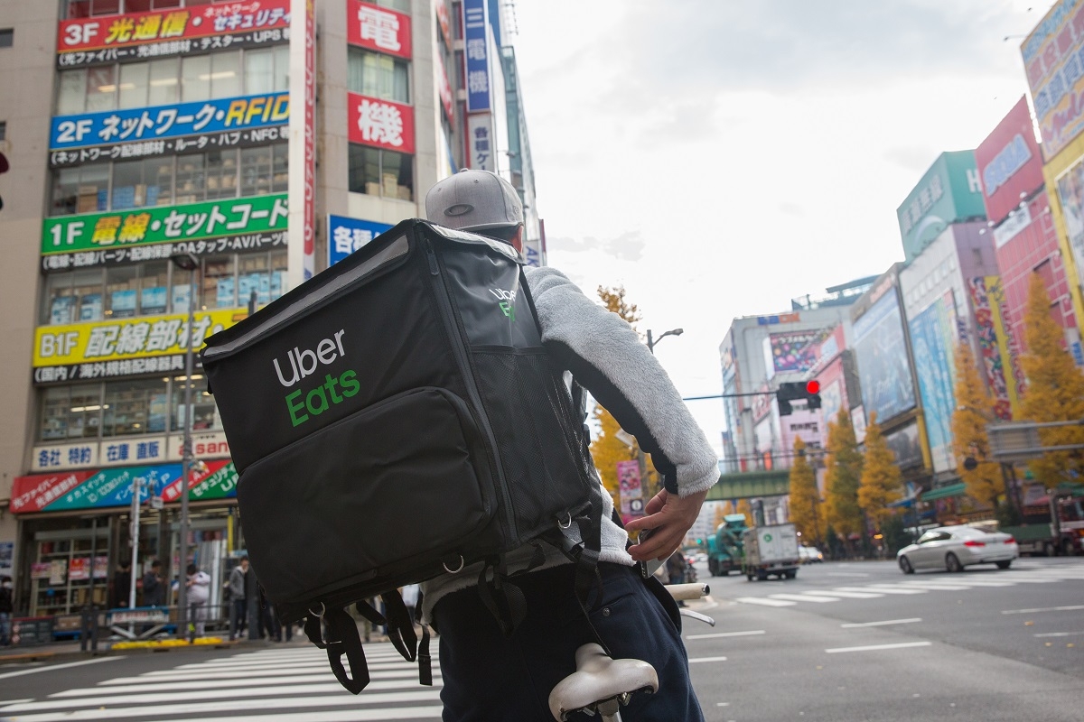 リクエストが鳴らない20代のウーバー配達員「コロナは潮時を教えてくれ 