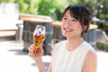 元フジテレビアナ・大島由香里さんが東京都のクラフトビール店をめぐった