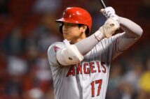 大谷の年俸は明らかに“安すぎる”から…（SipaUSA／時事通信フォト）