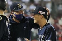 中嶋監督と山本由伸