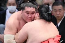 九州場所は盤石の全勝優勝した照ノ富士（時事通信フォト）