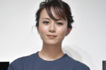 女優・比嘉愛未　なぜテレビドラマで“こじらせた役”が続くのか