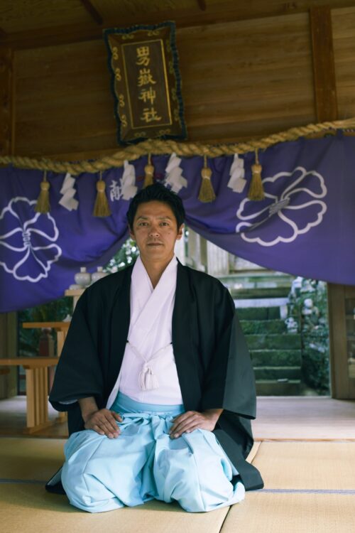 男嶽神社の吉野理さん