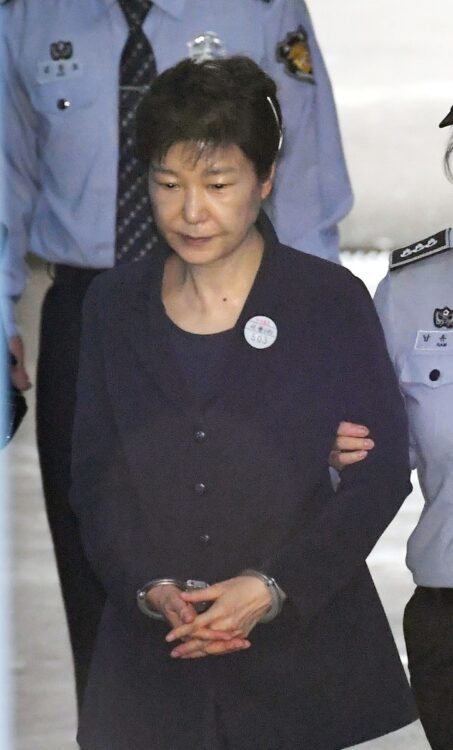 獄中手記も話題、朴槿恵氏の“恨の矛先”が韓国大統領選のカギを握る
