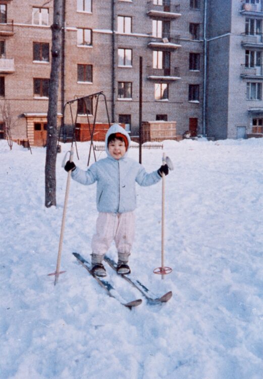 雅子さまは幼少期を冷戦下の旧ソ連で過ごされた（1967年1月、モスクワ。写真／宮内庁提供）