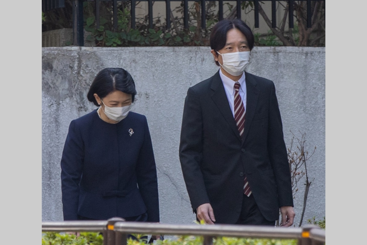 秋篠宮家に流れる不穏な空気 ご夫妻の会話は減り、2人の娘との間に見えない壁｜NEWSポストセブン