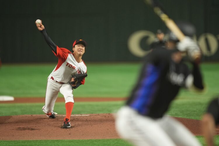 東京ヤクルトとの練習試合に登板したことも