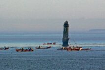 納沙布岬からわずか3・7キロの位置にある貝殻島。この海域で採れる「棹前コンブ」は漁師たちの最大の収入源だ