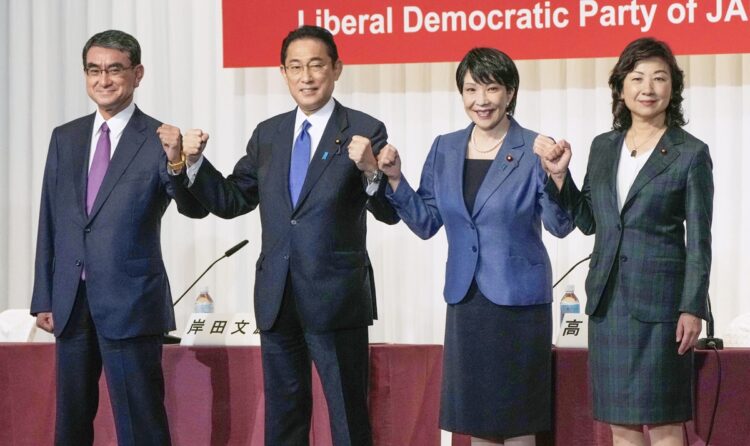 候補者が男女同数となった2021年の自民党総裁選（写真／共同通信社）