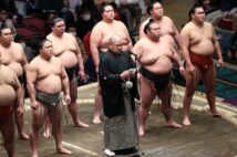 “有望な元力士の相撲協会離れ”が止まらない？（時事通信フォト）