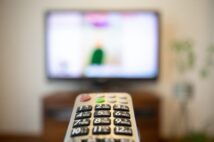 必要ないのに高枝切りバサミを買う人も…　昭和世代を惹きつける「テレビ通販」の魅力と落とし穴